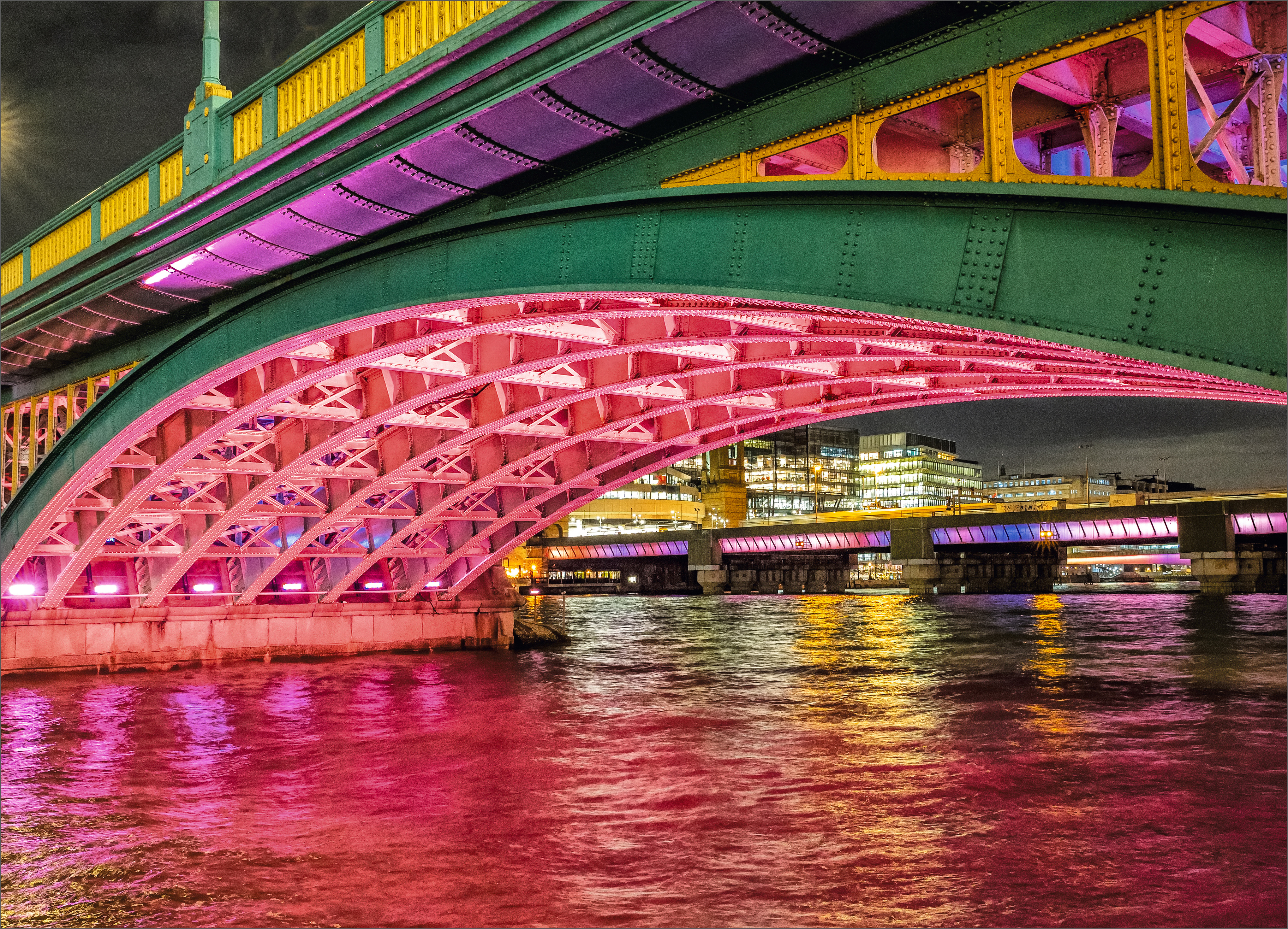 Q - Southwark Bridge Lights